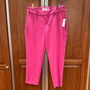 NWT. Old Navy Pink Harper Pant in 4P‎